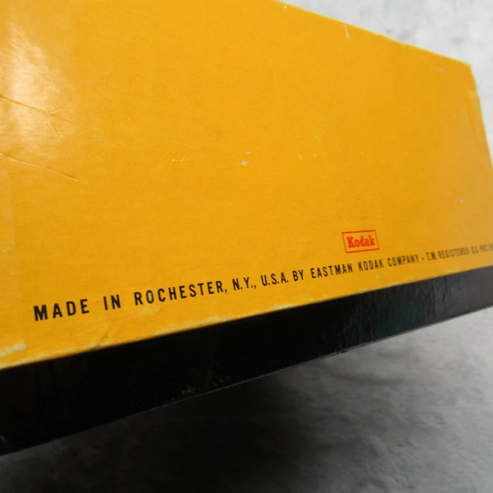 Kodak Brownie Hawkeye Flash Outfit Camera Kit Collectible‎ Untested 1950s VTG